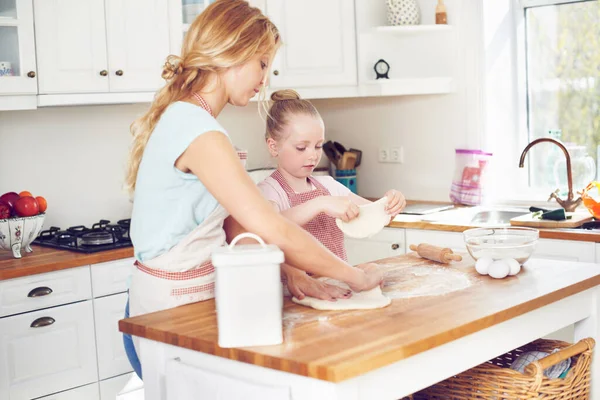 Shes Careful Little Baker Cute Little Girl Baking Kitchen Her — Stock Photo, Image