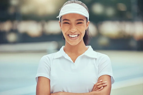 Esportes Feliz Retrato Uma Menina Tênis Relaxar Após Treinamento Exercício — Fotografia de Stock