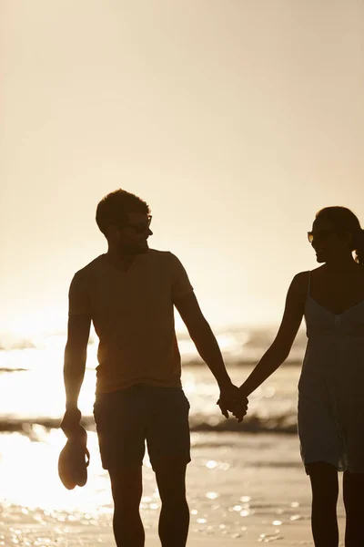 Tar Tid För Romantisk Njutning Ett Par Håller Händer Silkeslen — Stockfoto