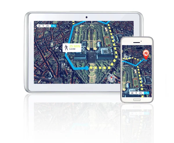 Gps 데이터가 경로를 선택하 데이터를 태블릿 스마트폰 — 스톡 사진