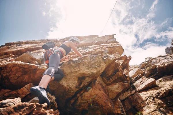 Fitness Extreme Sports Rock Climbing Woman Mountain Enjoy Climb Nature — Stock Photo, Image
