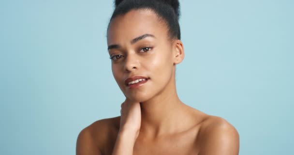 Beauté Peau Corps Avec Portrait Une Femme Noire Studio Sur — Video