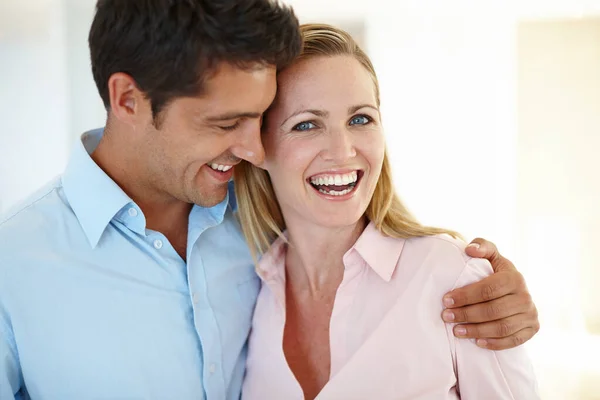 Pesar Que Sus Corazones Izquierda Siempre Derecha Una Hermosa Pareja — Foto de Stock