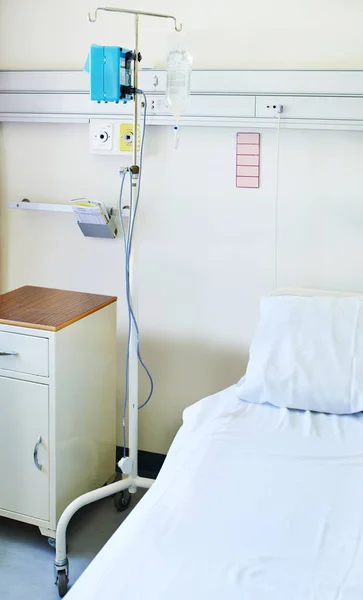 Attesa Essere Aiuto Interno Letto Uno Stand Reparto Ospedaliero — Foto Stock