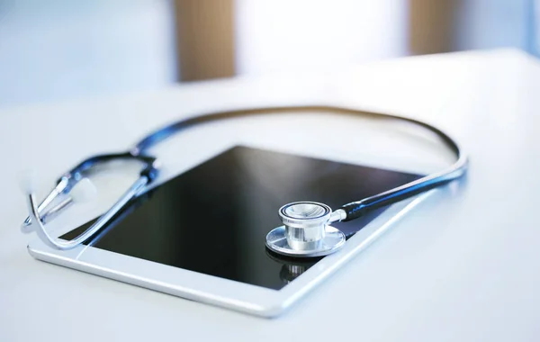 Konsultacje Aplikacji Medycznych Online Technologia Tabletów Stetoskop Usłudze Dostępu Opieki — Zdjęcie stockowe