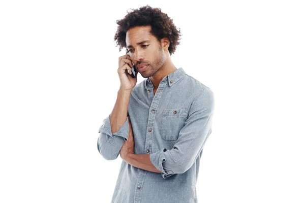 Zor Bir Karar Yakışıklı Bir Adamın Cep Telefonuyla Konuşan Stüdyo — Stok fotoğraf