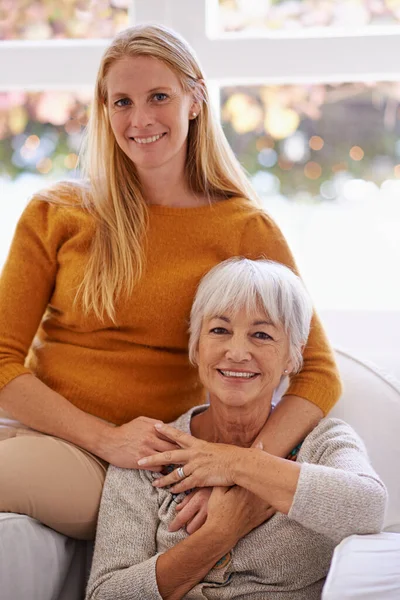 Glad Have Mom Miss Her Portrait Attractive Young Woman Sitting — Stock Photo, Image