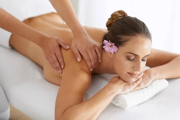 Thats Spot Right Half Covered Young Woman Enjoying Massage — Stock Photo, Image