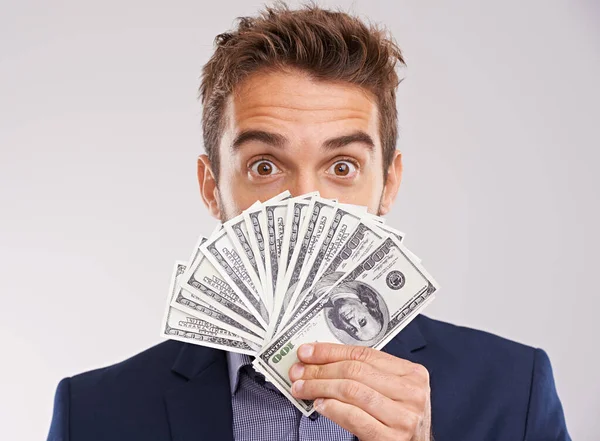 Zeig Mir Das Geld Studioaufnahme Eines Geschäftsmannes Der Einen Fan — Stockfoto