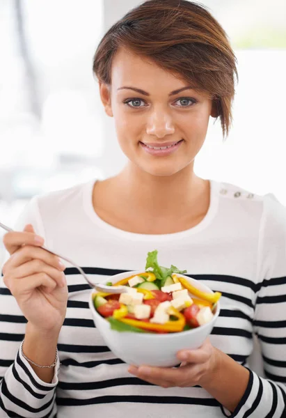 Cant Wait Eat Young Woman Looking Pleased Her Salad — Stock Photo, Image