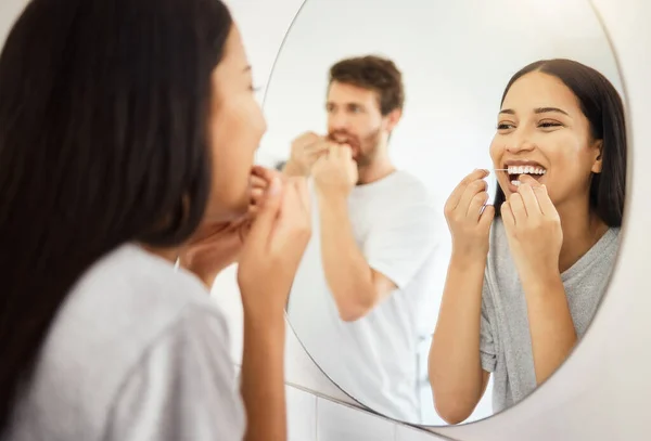 Mirror Dental Floss Teeth Healthcare Couple Cleaning Mouth Healthy Gums — Stock Photo, Image