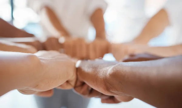 Manos Trabajo Equipo Motivación Con Equipo Gente Negocios Uniendo Sus —  Fotos de Stock