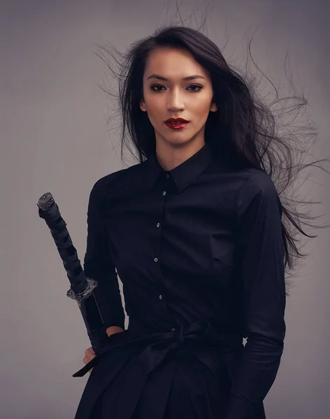 Redo För Krig Studio Porträtt Vacker Ung Kvinna Kampsport Outfit — Stockfoto