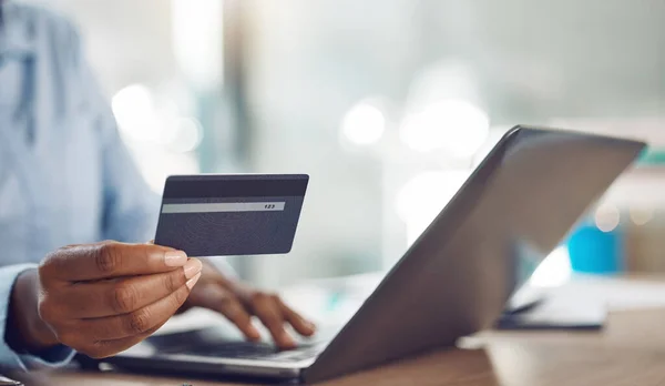 Elektronikus Kereskedelem Online Vásárlás Hitelkártyás Fizetés Laptopon Interneten Keresztül Egyszerű — Stock Fotó