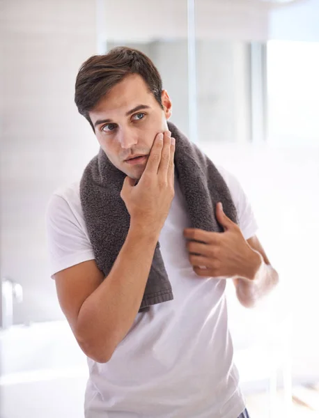 Time Get Spruced Handsome Young Man Bathroom Feeling His Skin — Stock Photo, Image