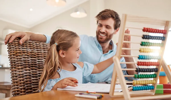 Aprendizaje Niño Tarea Con Padre Hija Dando Choca Los Cinco — Foto de Stock