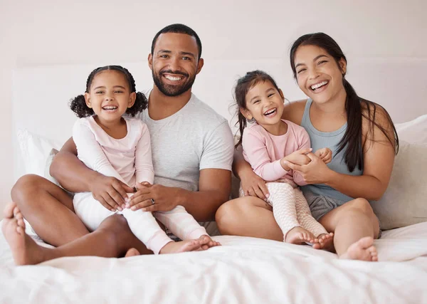 Manhã Amor Quarto Com Retrato Uma Família Feliz Para Estilo — Fotografia de Stock