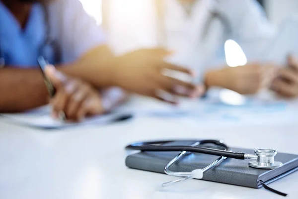 Stethoscope Notebook Cardiology Heart Health Hospital Meeting Background People Discussion — Stock Photo, Image