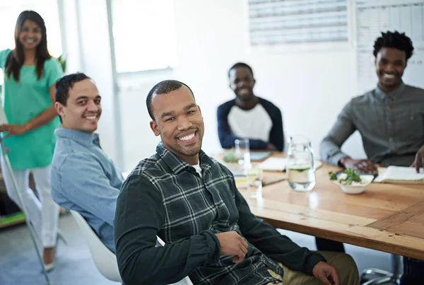 Positivité Rencontre Succès Portrait Jeunes Gens Affaires Assis Dans Une — Photo