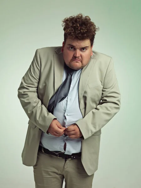 Must Close Shirt Ein Übergewichtiger Mann Anzug Versucht Sein Hemd — Stockfoto