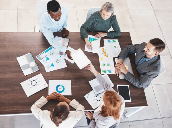 Zakelijke Bijeenkomst Planning Marketing Met Medewerkers Bovenaanzicht Van Documenten Voor — Stockfoto