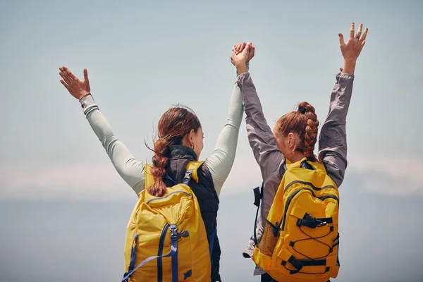 Women Outdoor Travel Celebrate Success Adventure Hiking Support Achievement Mountain — Stock Photo, Image