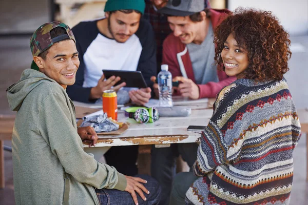 Were Right Home Campus Group Friends Outdoor Table — Stock Photo, Image
