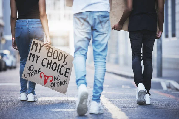 Марш Права Аборты Табличкой Доске Активизмом Улице Городе Выбор Аборты — стоковое фото