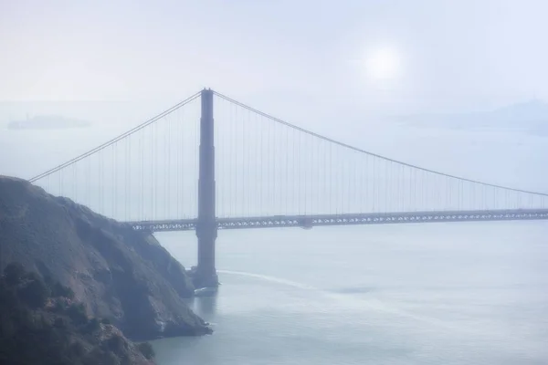 Una Foto Madrugada Del Puente Golden Gate —  Fotos de Stock