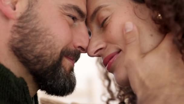 Liebe Paar Und Gesicht Mit Einem Mann Und Einer Frau — Stockvideo