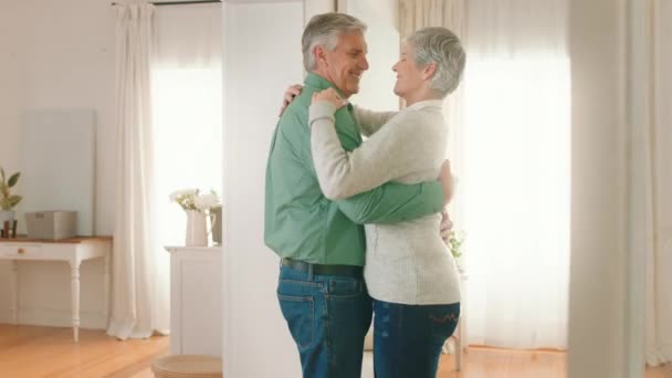 Šťastný Starší Pár Odchod Důchodu Tanec Spolu Lásce Péče Sbližování — Stock video