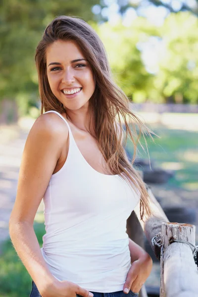 Beautiful Ranch Girl Beautiful Young Woman Standing Outdoors Summer — Stock Photo, Image