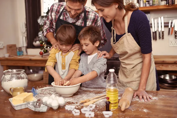 Kunnen Niet Wachten Dit Oven Krijgen Twee Schattige Kleine Jongens — Stockfoto