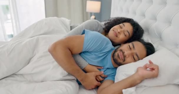 Cuddle Love Couple Sleeping Bed Home Hotel Room Honeymoon Vacation — Stock Video