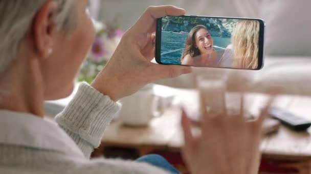 Distance Sociale Vacances Appel Vidéo Avec Famille Grand Mère Avec — Video