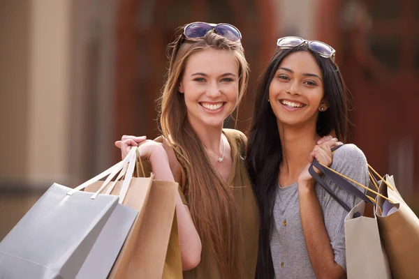 Andare Fare Shopping Con Mia Ragazza Due Belle Ragazze Con — Foto Stock