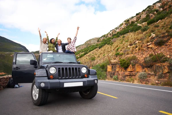 Freedom All Group Friends Raising Arms Enjoy Themselves Roof Truck — Stock Photo, Image