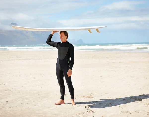 Jsem Jen Můj Surf Dlouhý Záběr Mladého Surfaře Pláži Prknem — Stock fotografie