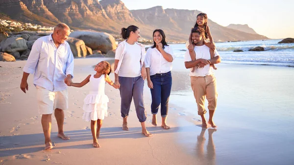 Generation Stor Familj Promenadstrand Sommar Semester Resor Och Frihet Sydafrika — Stockfoto