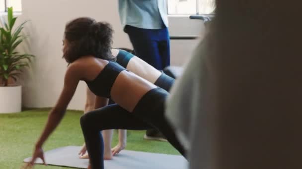 Fitness Joga Kobiety Biurze Wellness Dla Zdrowego Zrównoważonego Stylu Życia — Wideo stockowe