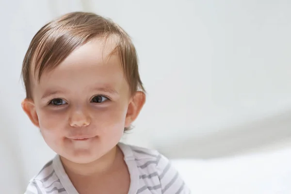 Portret Van Schattigheid Een Schattig Meisje Glimlachend — Stockfoto