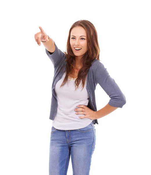 Olha Para Ali Mulher Casualmente Vestida Sorrindo Enquanto Apontava Para — Fotografia de Stock