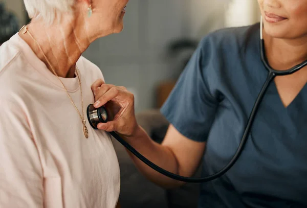 Cardiologisch Consult Arts Senior Vrouw Die Advies Geven Gezondheidszorg Een — Stockfoto