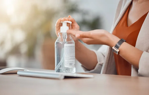 Business Woman Hands Sanitizer Covid Hygiene Office Protocol Healthcare Safety — Stock Photo, Image