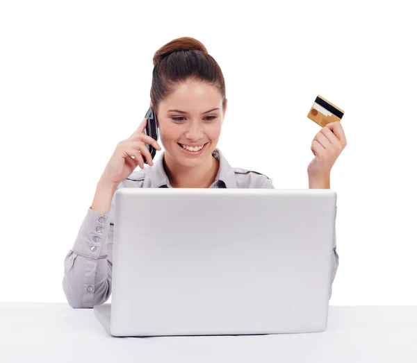 Sipariş Vermek Kolay Oldu Dizüstü Bilgisayarda Oturan Elinde Kredi Kartı — Stok fotoğraf