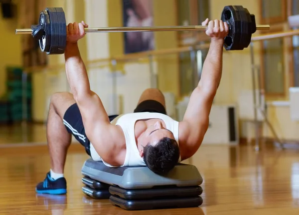 Hitting Weights Muscular Young Man Working Out Gym — Stock Photo, Image