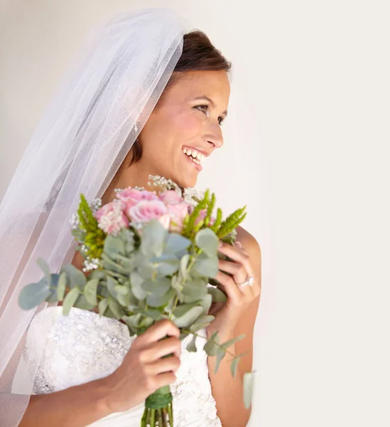 Készen Áll Nagy Napra Gyönyörű Fiatal Menyasszony Néz Félre Miközben — Stock Fotó