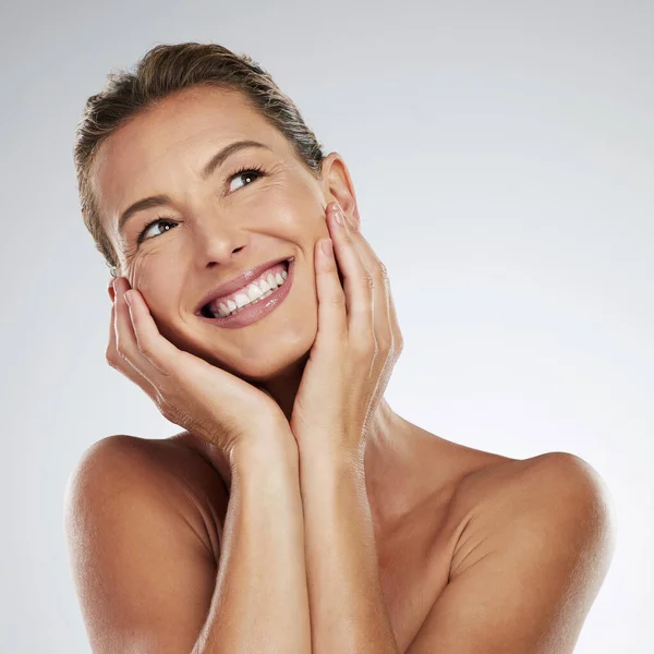 Schoonheid Gezicht Gelukkig Volwassen Vrouw Gloeiende Huidverzorging Dermatologie Veroudering Cosmetica — Stockfoto