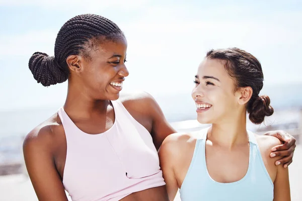 Fitness Santé Yoga Amis Câlins Lien Dans Nature Heureux Détendre — Photo