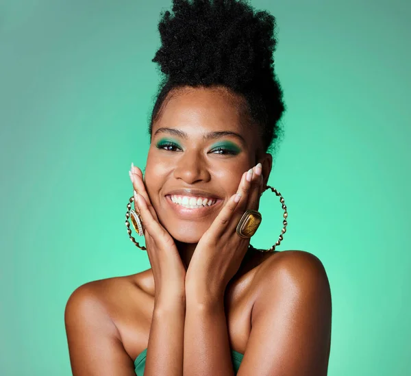 Ecran Vert Créatif Maquillage Visage Femme Noire Avec Sourire Pour — Photo